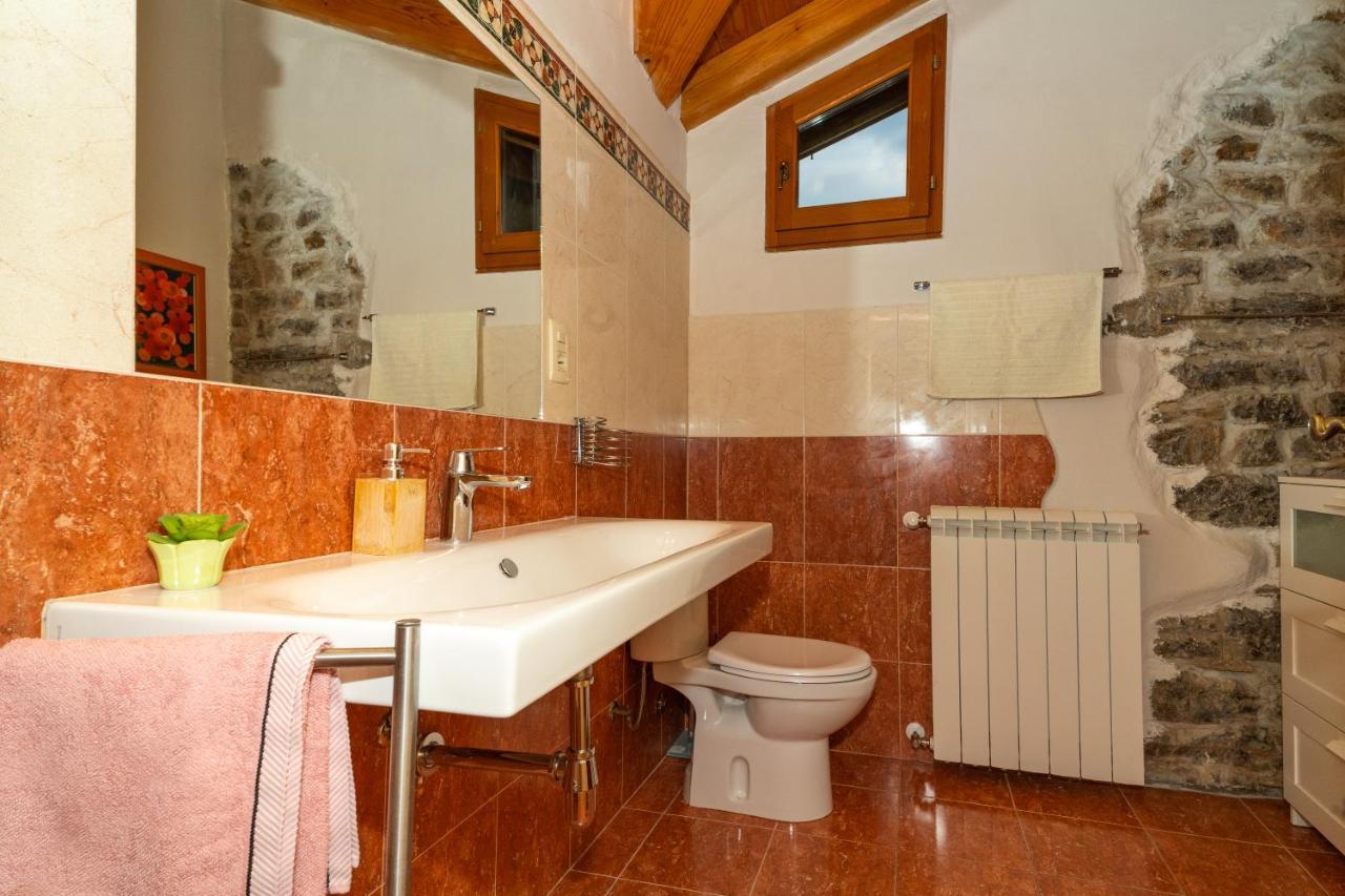 Salvia - House With Pool - Jurdani